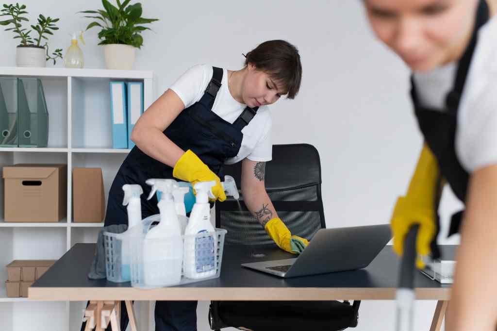 Office Cleaning In Hampstead body 2 Office Cleaning In Hampstead body 2